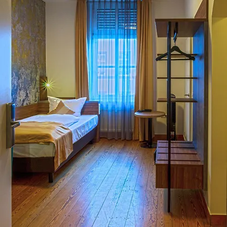 Hotell Trip 4*